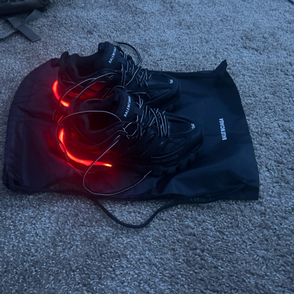 Good shoe couldn’t fit no more